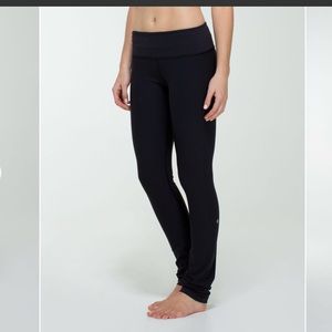 Lululemon Skinny Groove with camo REVERSIBLE